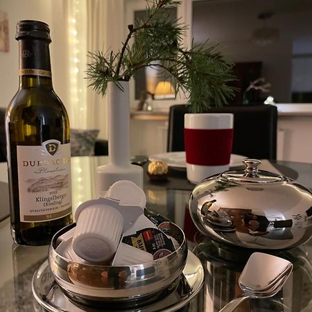 Apartment - Zentrumsnah, Eigener Parkplatz Und Grosser Balkon Ins Gruene Baden-Baden Kültér fotó